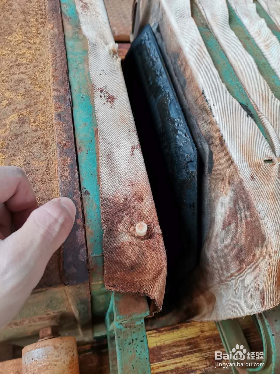 化妆品废水处理泥压不干