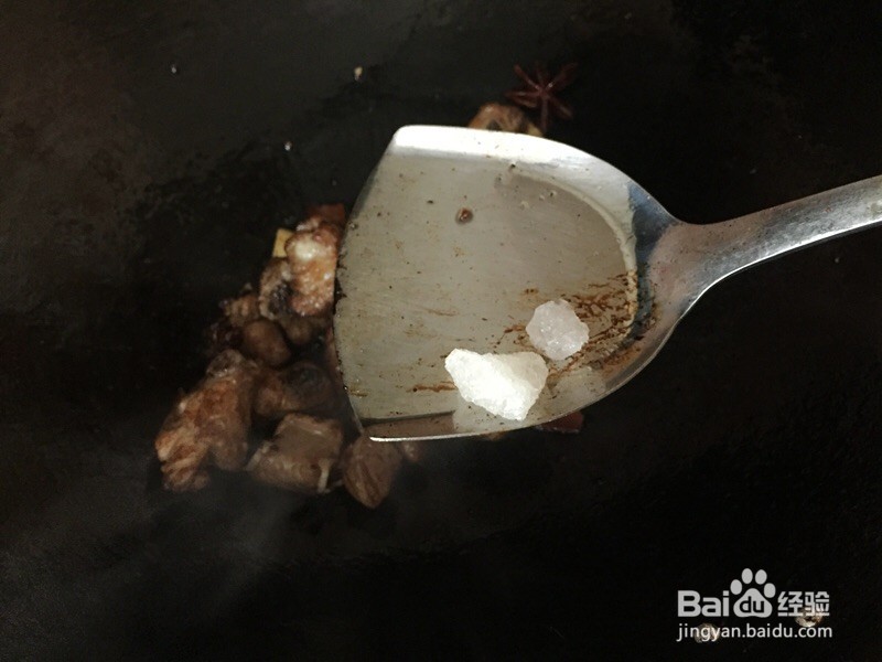 土豆红烧排骨的做法