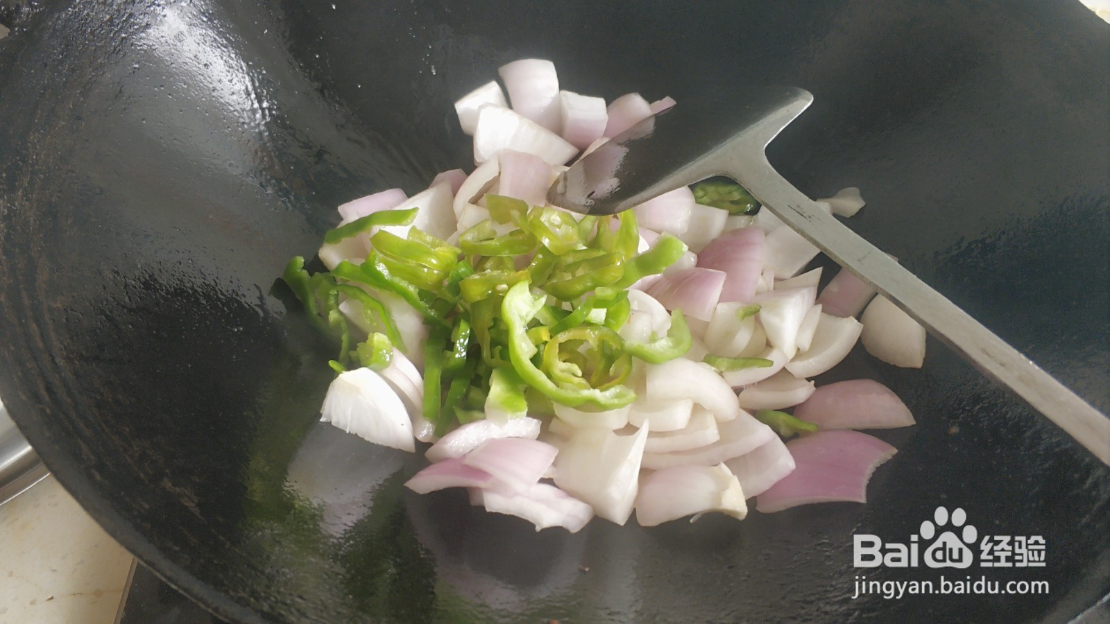 家庭版麻辣鸡丁的做法