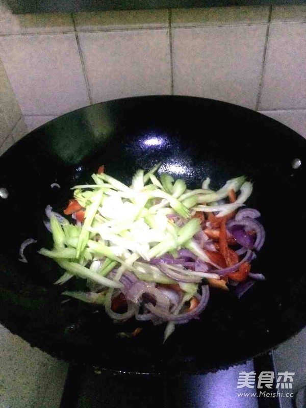 椰奶咖喱蟹的做法