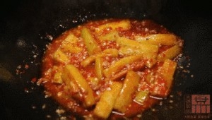 养生食补鱼香茄子的做法