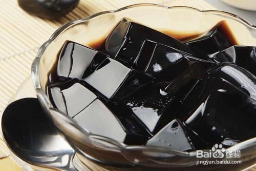 如何在家制作凉粉\龟苓膏