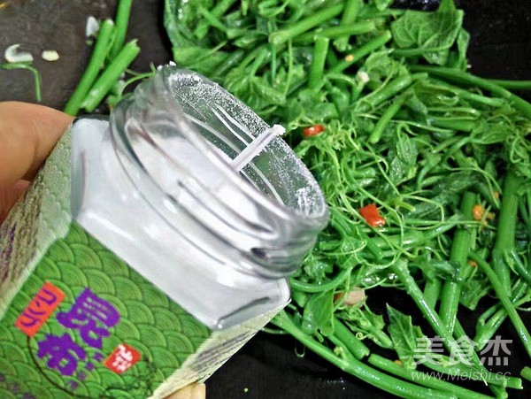 蒜蓉辣炒龙须菜