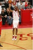 打篮球如何投三分球