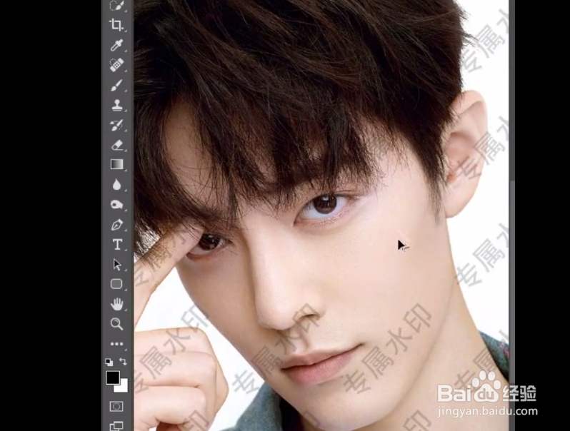 如何快速去除照片上的水印？