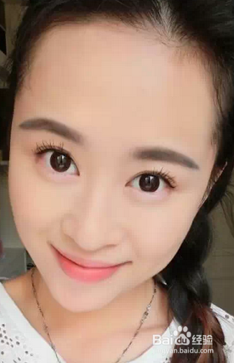 秀智的清纯妆容怎么画