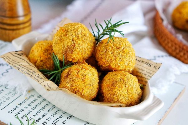 不油炸低热量香酥牛肉蔬菜丸