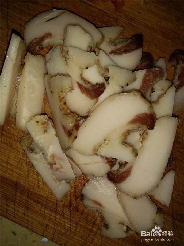 茼蒿老姜炒腊肉