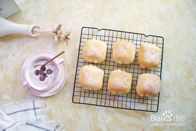 家庭自制日式牛奶小面包