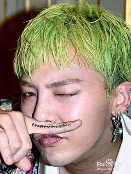 还要继续一成不变吗？今年流行的发色是这些