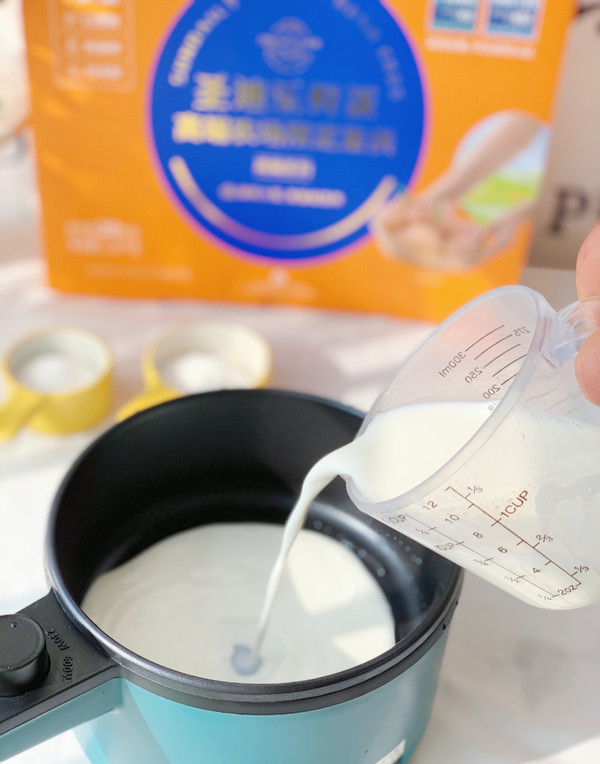 奶香蛋花水晶糕