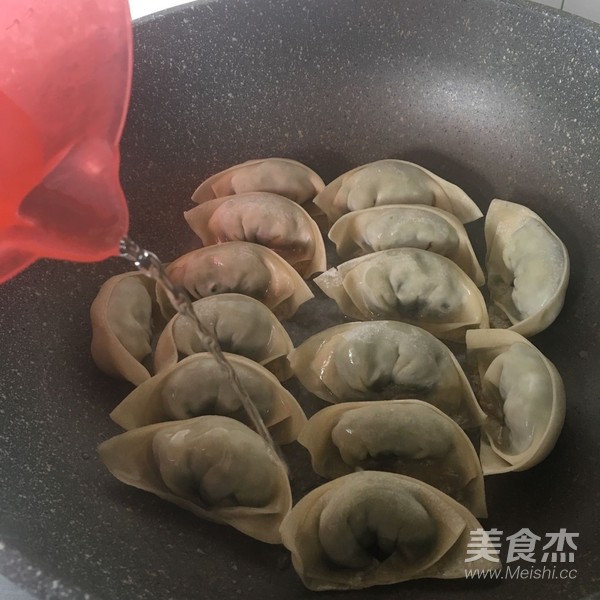 懒人脆底煎馄饨