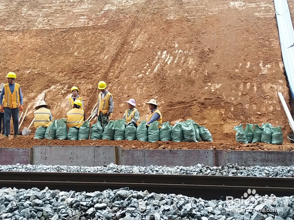 高边坡人字框架结构的施工要求有哪些?