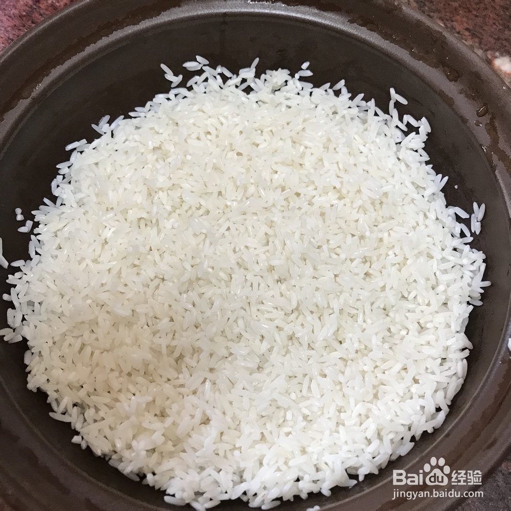不费事做腊肉煲仔饭
