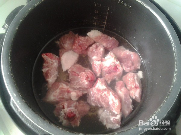 烧制糖醋排骨的做法