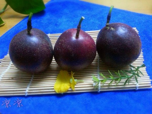 蜂蜜百香果柠檬汁
