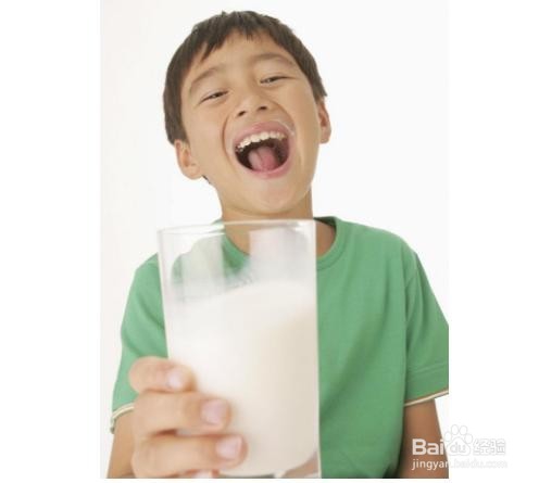 宝宝吃饭家长要注意避开的不良习惯