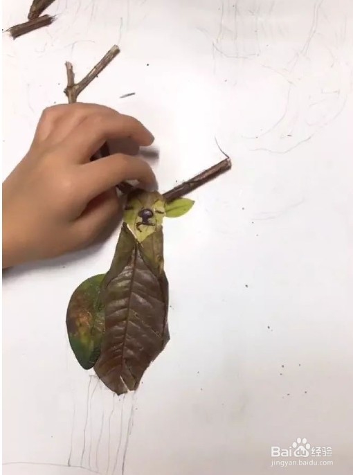 秋天到,如何用树叶制作一颗可爱的小鹿