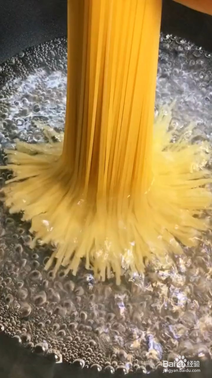 如何制作虾仁意面