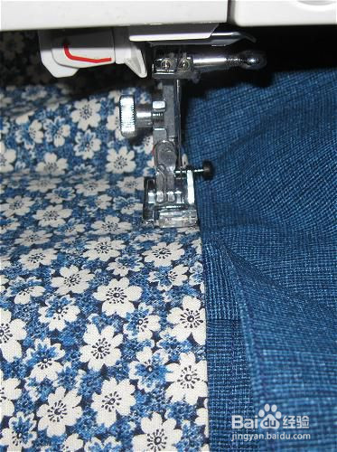 免费的缝纫模式与口袋两个口气手提袋