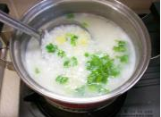 适合湿疹患者食用的汤粥-土豆粥