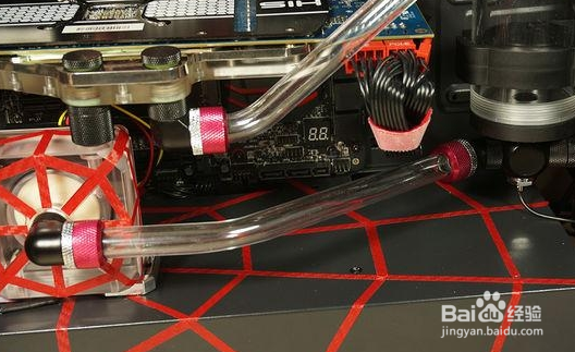 如何组装便宜的电脑水冷主机