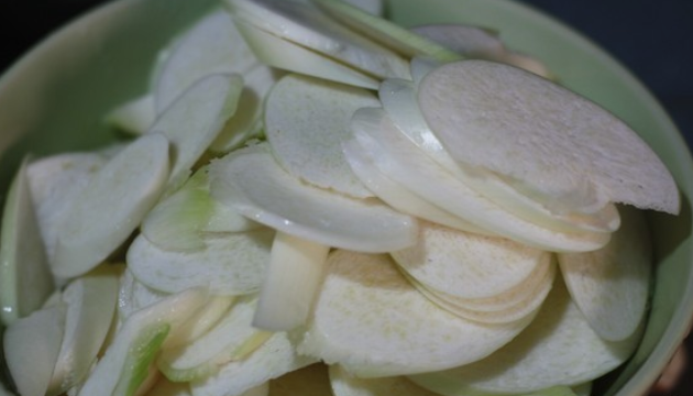 如何炒牛肉嫩点