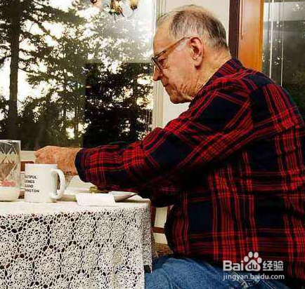 如何改善老年人胃口差的问题?