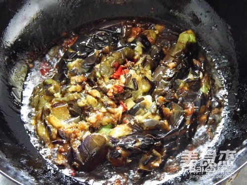 鱼香茄子煲的做法