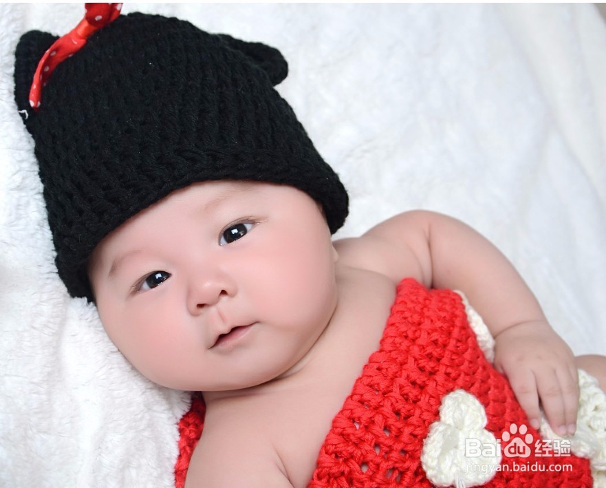 小宝宝两三天不拉臭臭怎么办?