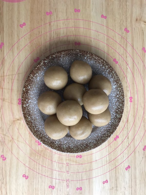 莲蓉蛋黄螃蟹月饼