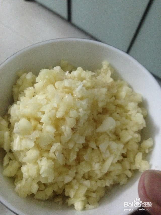 嫩鸡爪凉拌的做法