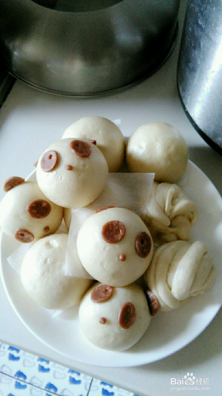 熊猫豆沙馒头的做法