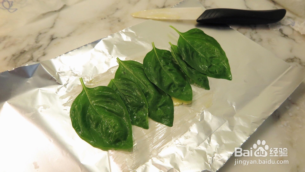 美味的罗勒烤大闸蟹