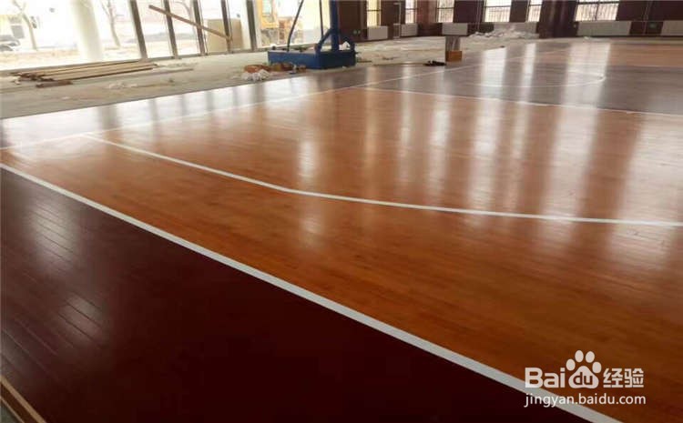 篮球场运动木地板受潮起鼓解决办法