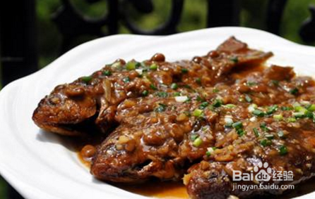 酥鲫鱼的做法