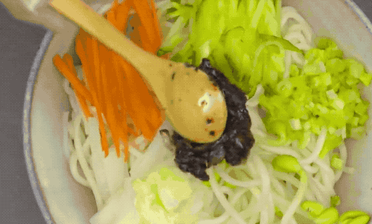 炸酱面的做法