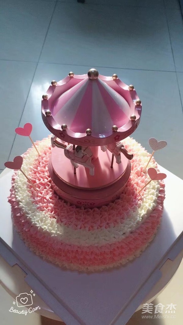 旋转木马生日蛋糕