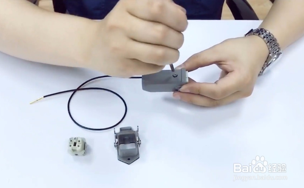 重载连接器 接法