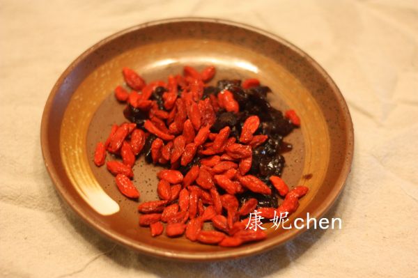 红枣桂圆枸杞茶