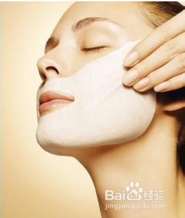 告别秋季脱皮,DIY保湿面膜。