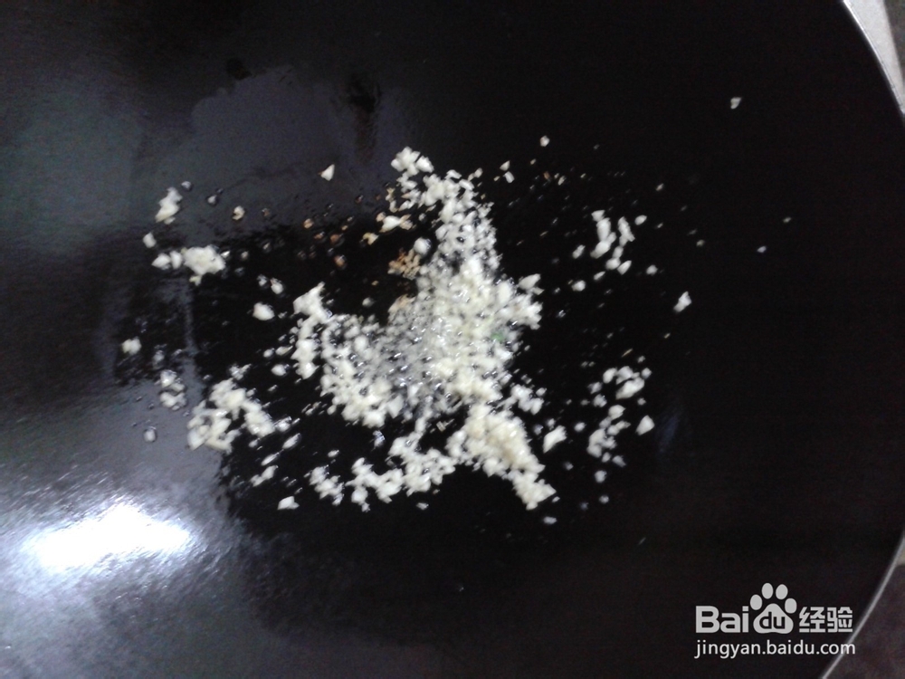 大蒜清炒:甜麦菜