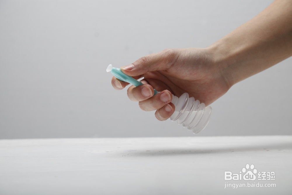 开塞露的正确使用方法是什么？