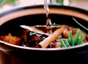 三招五招教你做红烧排骨面