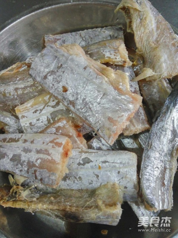 红烧带鱼的做法