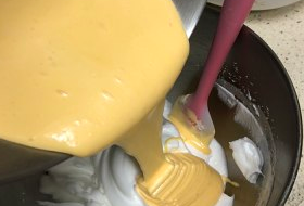 纸杯蛋糕的做法 8寸戚风蛋糕的量