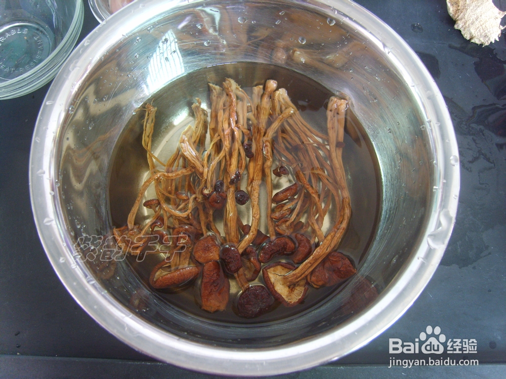 【营养靓汤】——茶树菇煲鸡