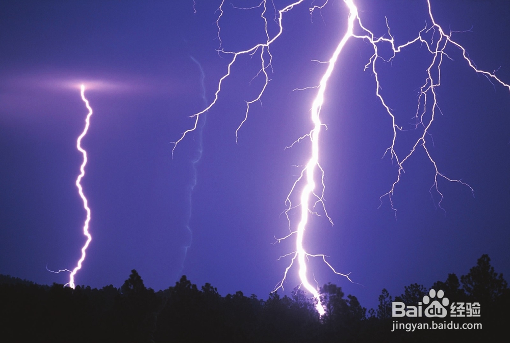 雷雨天在户外怎么做好避雷