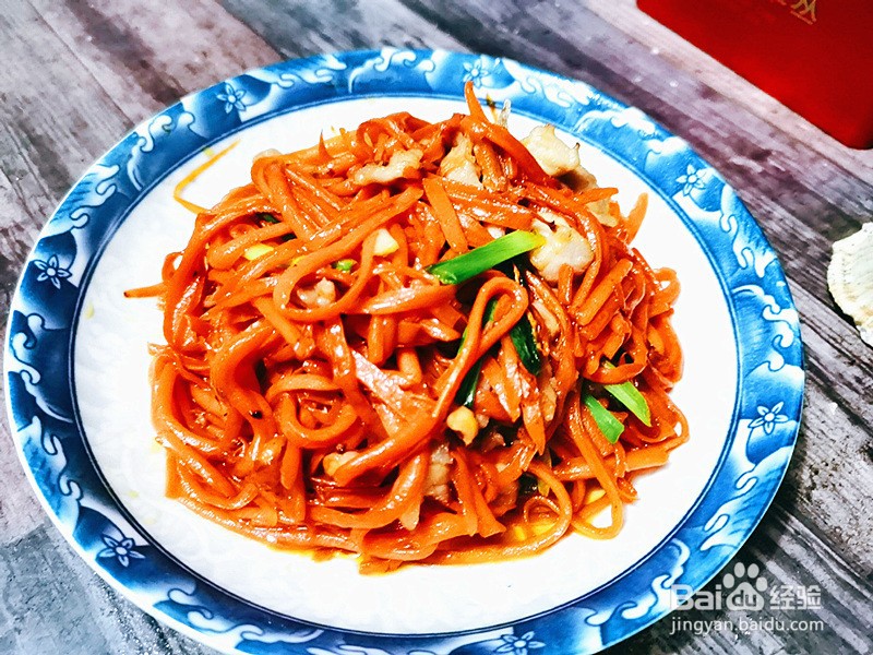 胡萝卜丝炒肉的简单做法