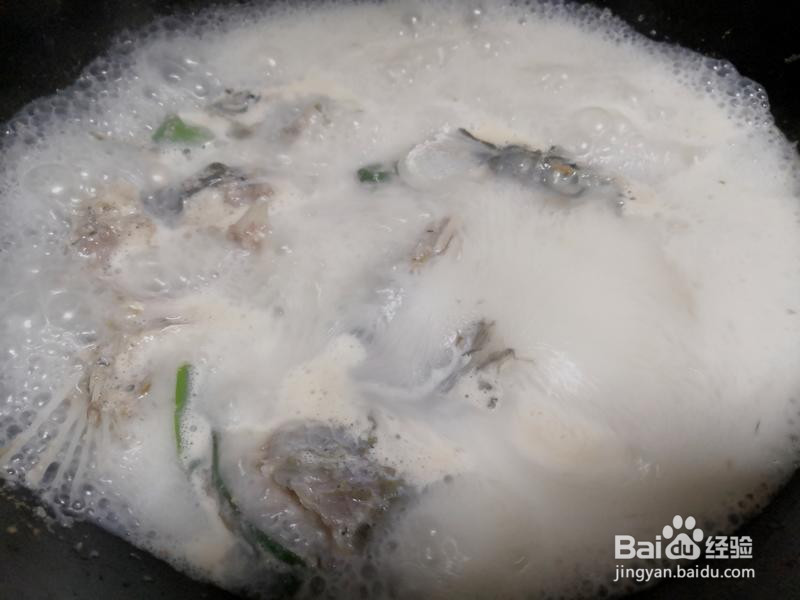 辣白菜鱼片汤的做法